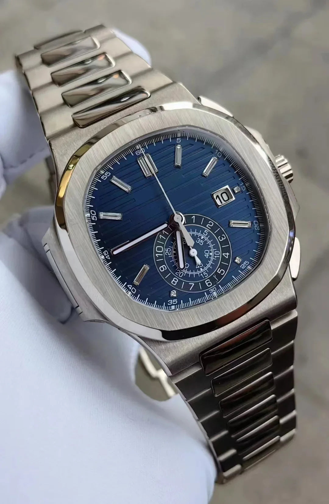 NEW luxury men's watch