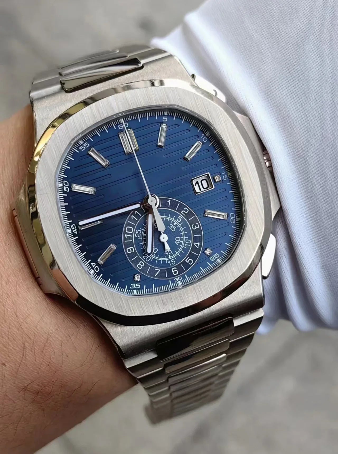 NEW luxury men's watch